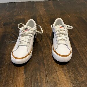 Nike White and Tan Casual Sneakers